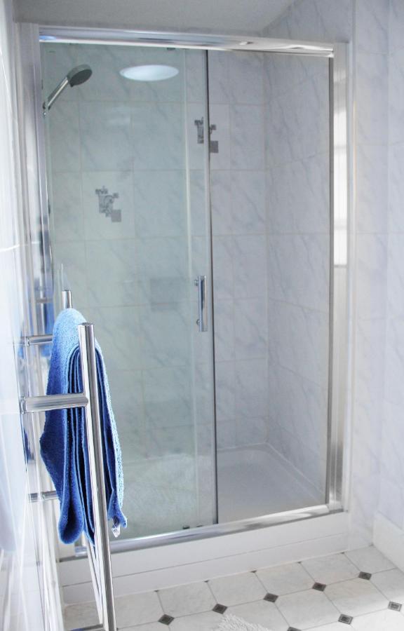 Ashfield Guesthouse Дуглас Екстер'єр фото