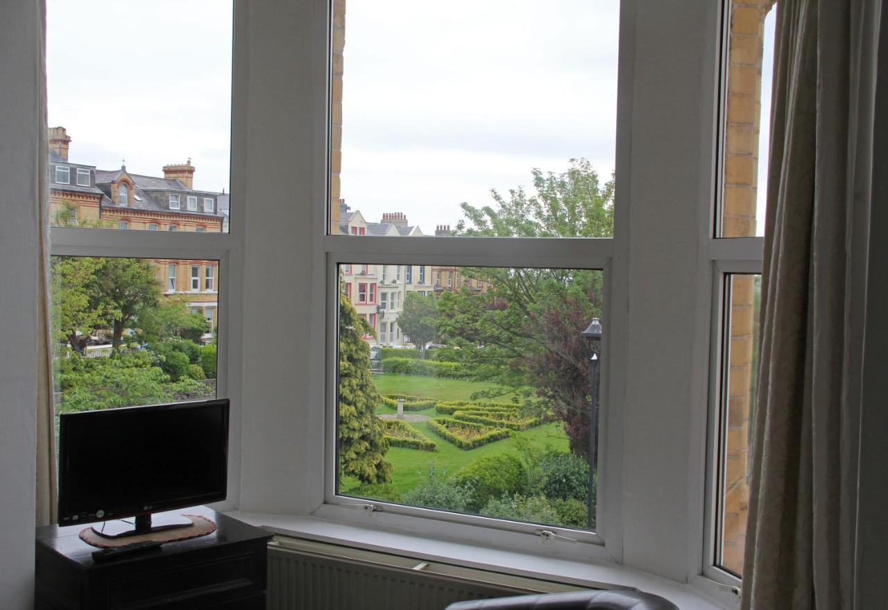 Ashfield Guesthouse Дуглас Екстер'єр фото