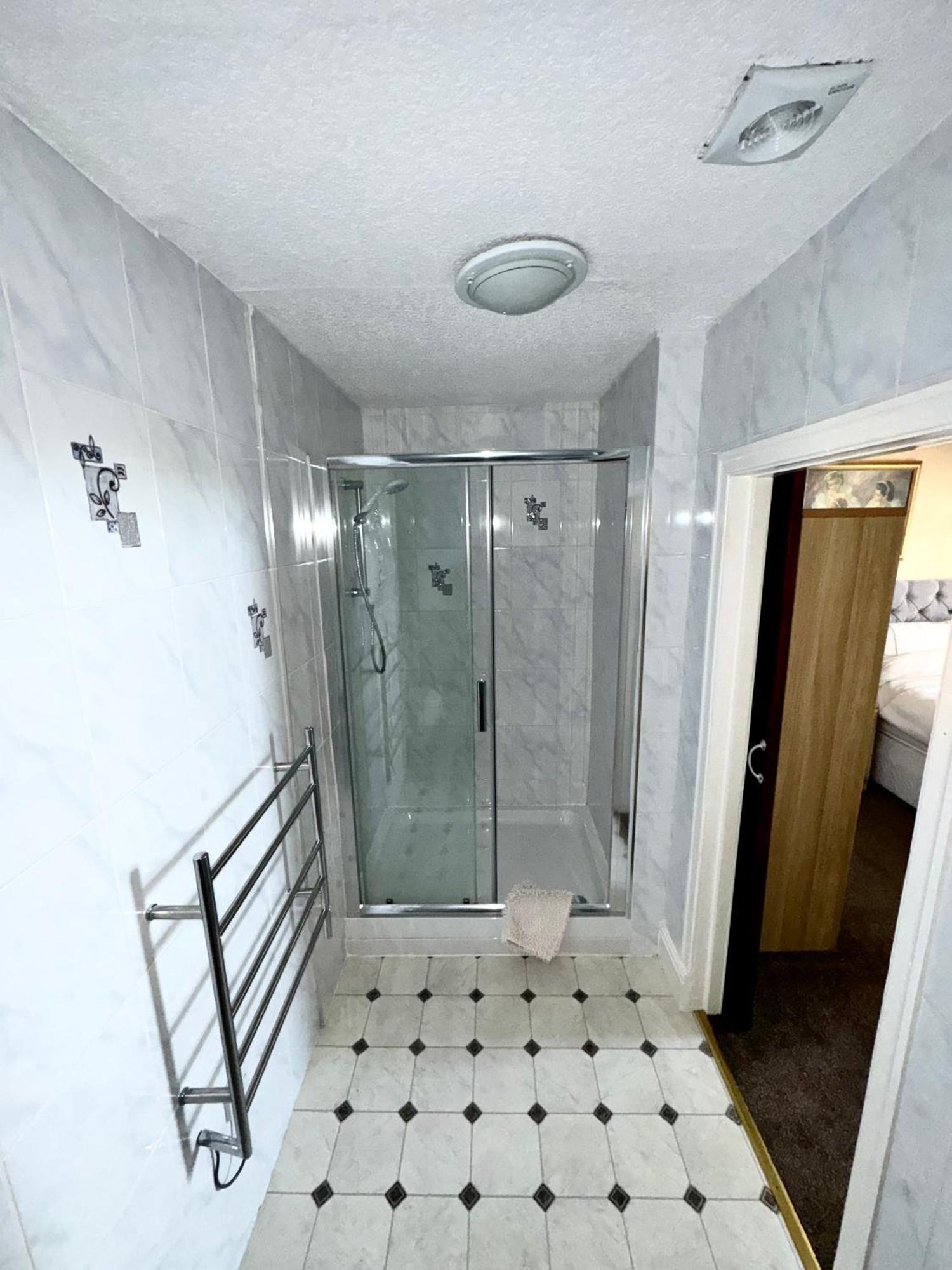 Ashfield Guesthouse Дуглас Екстер'єр фото