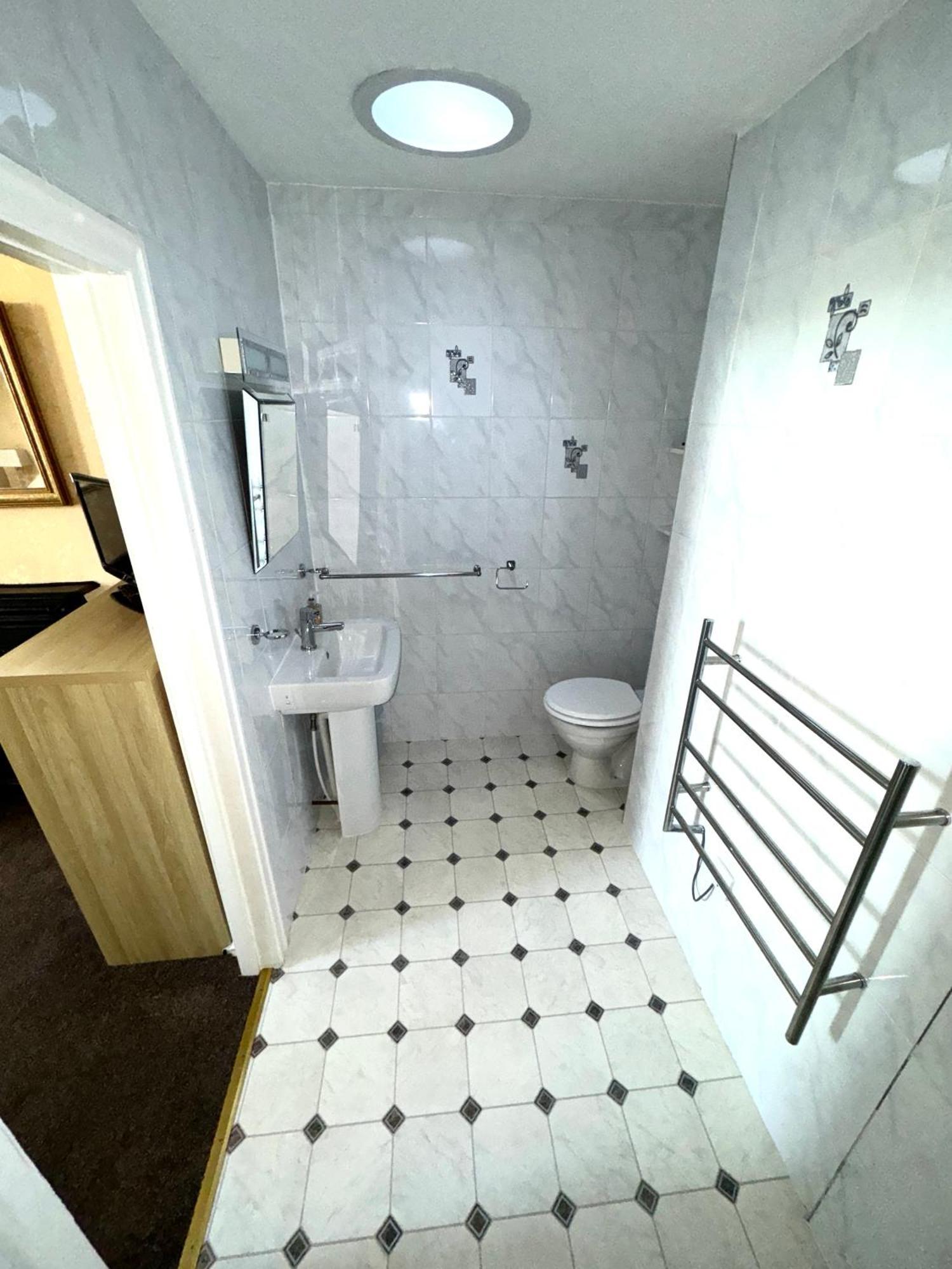 Ashfield Guesthouse Дуглас Екстер'єр фото