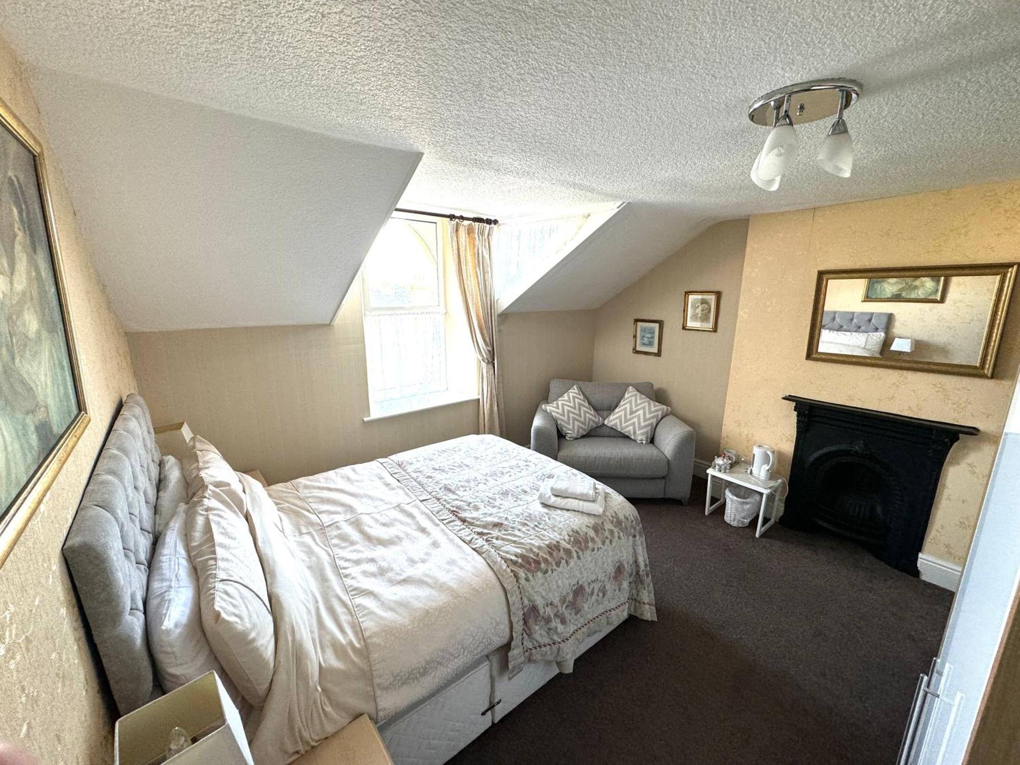 Ashfield Guesthouse Дуглас Екстер'єр фото